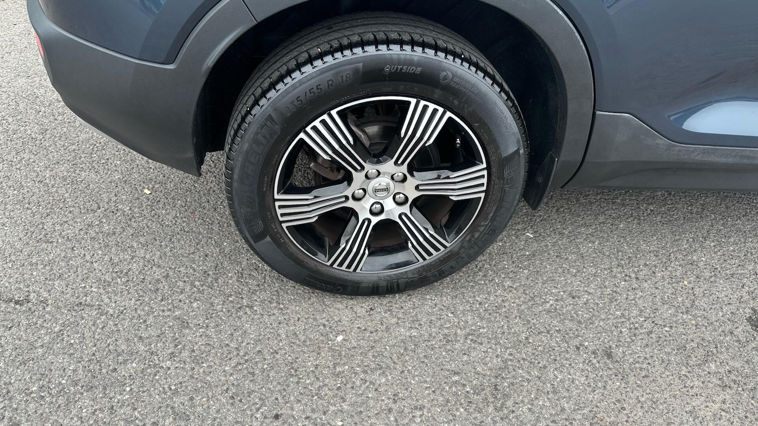 Used Volvo XC40 2021 for sale - 76307508: Photo 46