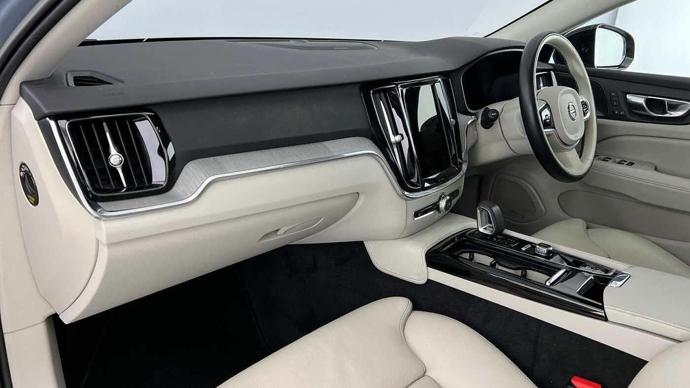 Used Volvo V60 2022 for sale - 77091820: Photo 6