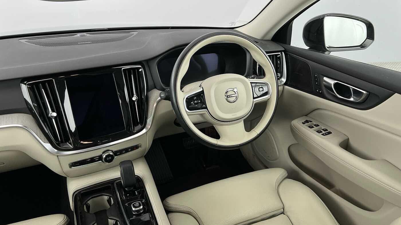 Used Volvo V60 2022 for sale - 77091820: Photo 8