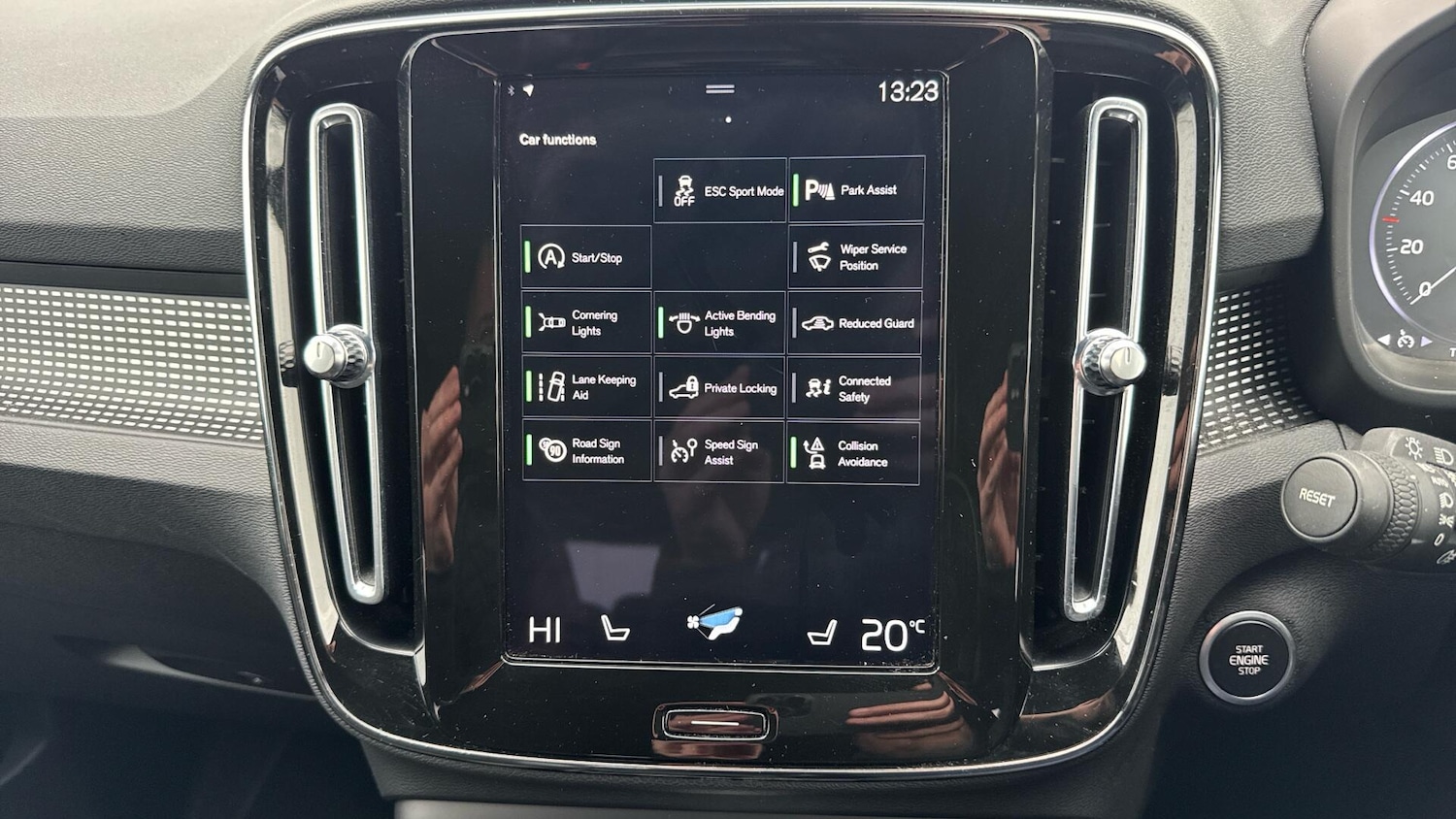 Used Volvo XC40 2020 for sale - 76765326: Photo 26