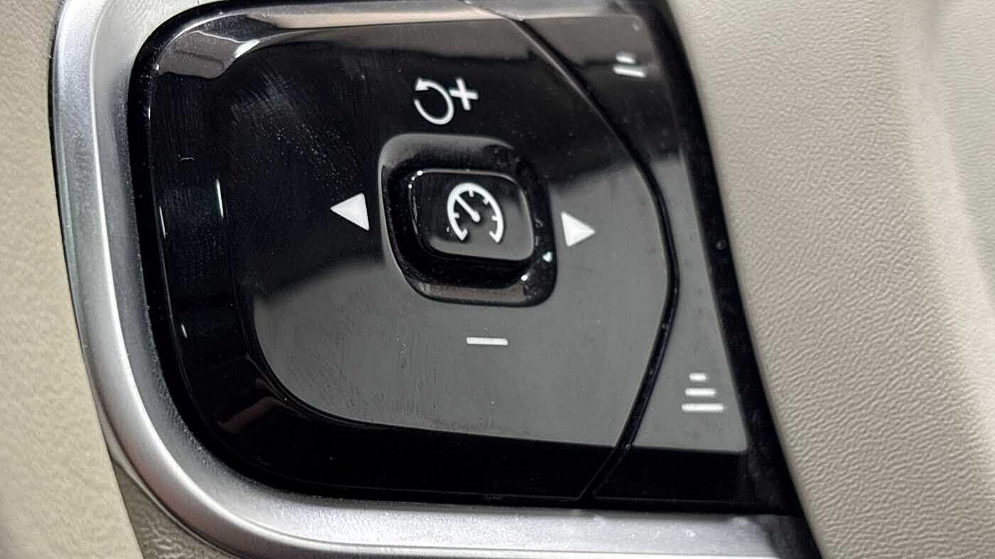 Used Volvo XC60 2024 for sale - 77468296: Photo 31