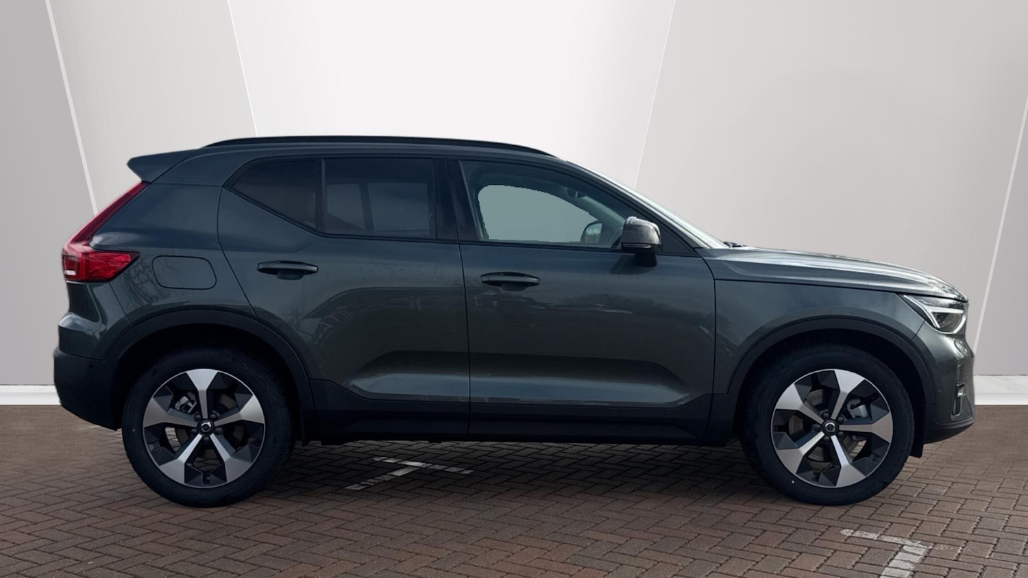 Used Volvo XC40 2026 for sale - 77723106: Photo 3
