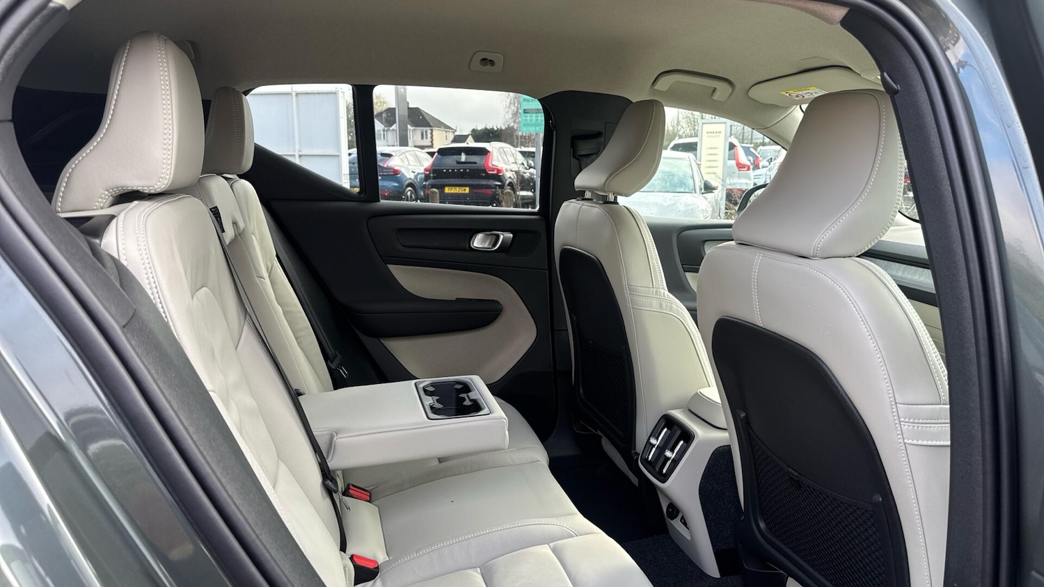 Used Volvo XC40 2026 for sale - 77723106: Photo 6