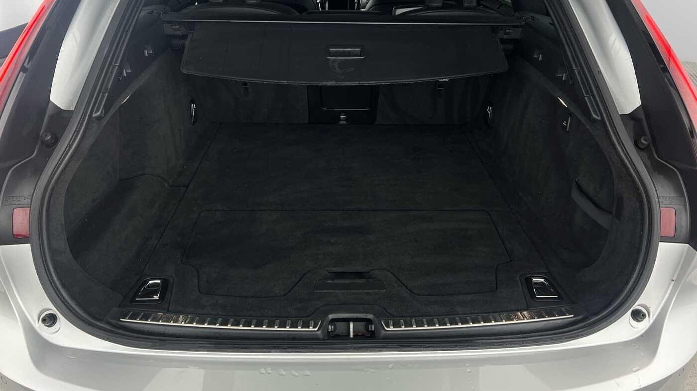 Used Volvo V90 2021 for sale - 77387082: Photo 5