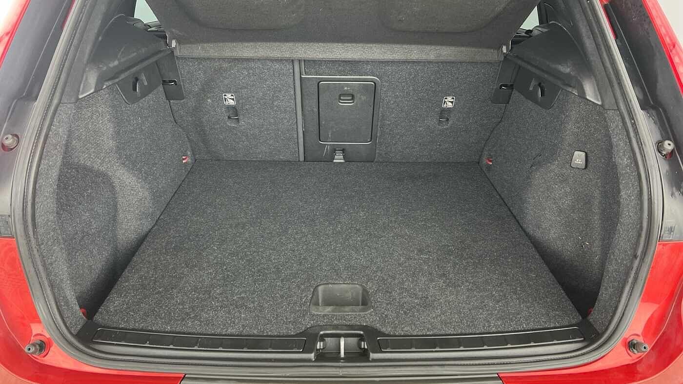 Used Volvo XC40 2021 for sale - 76701516: Photo 5