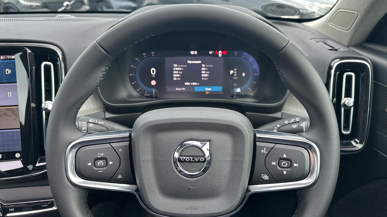 Used Volvo XC40 for sale - 77238536: Photo 10