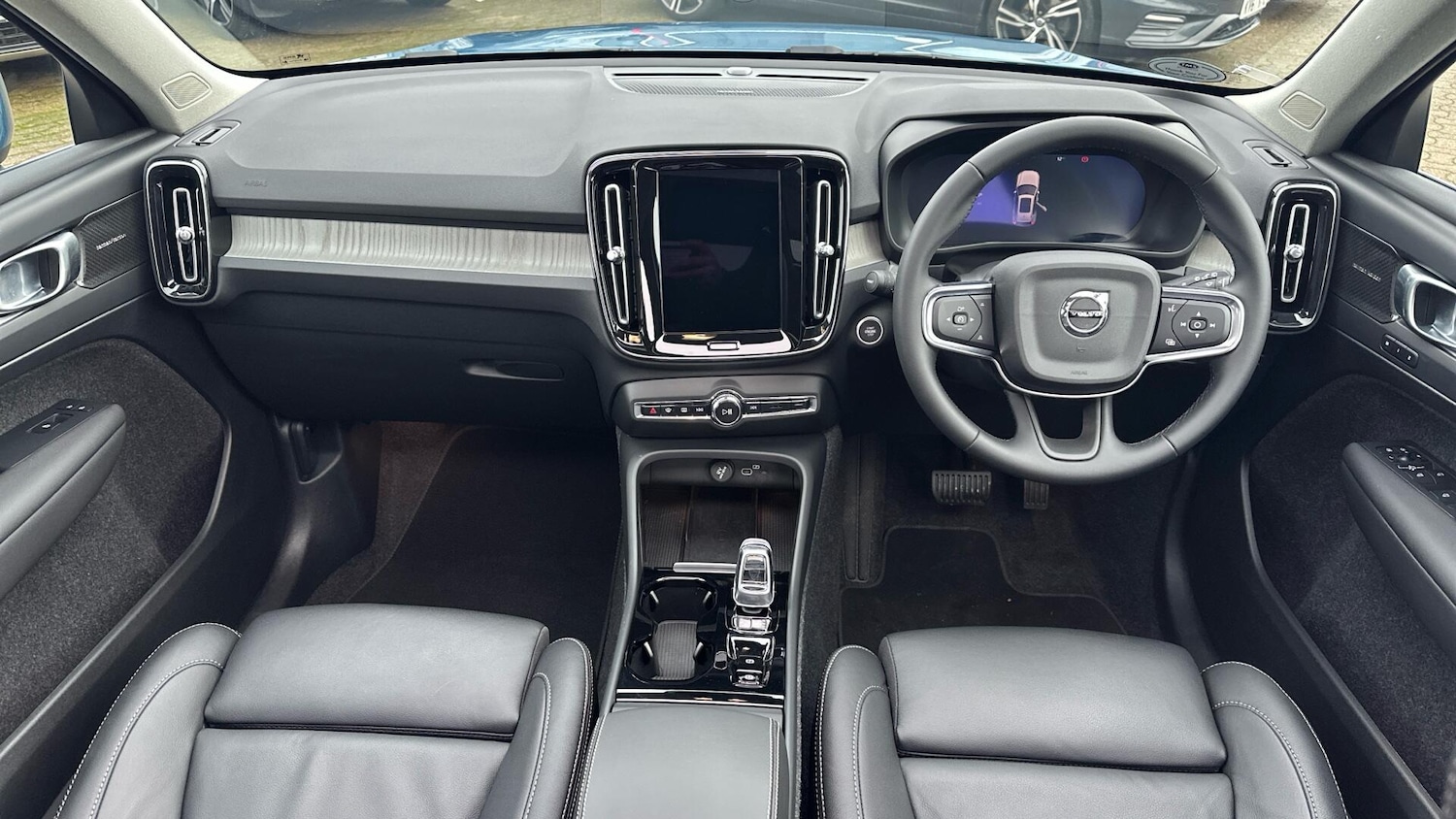 Used Volvo XC40 for sale - 77238536: Photo 5