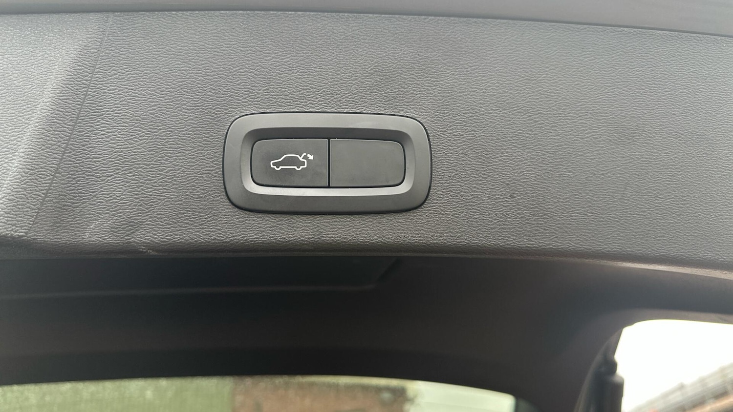 Used Volvo XC40 2021 for sale - 76425609: Photo 31