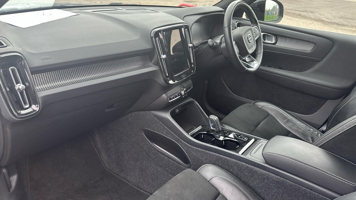 Used Volvo XC40 2021 for sale - 76425609: Photo 42