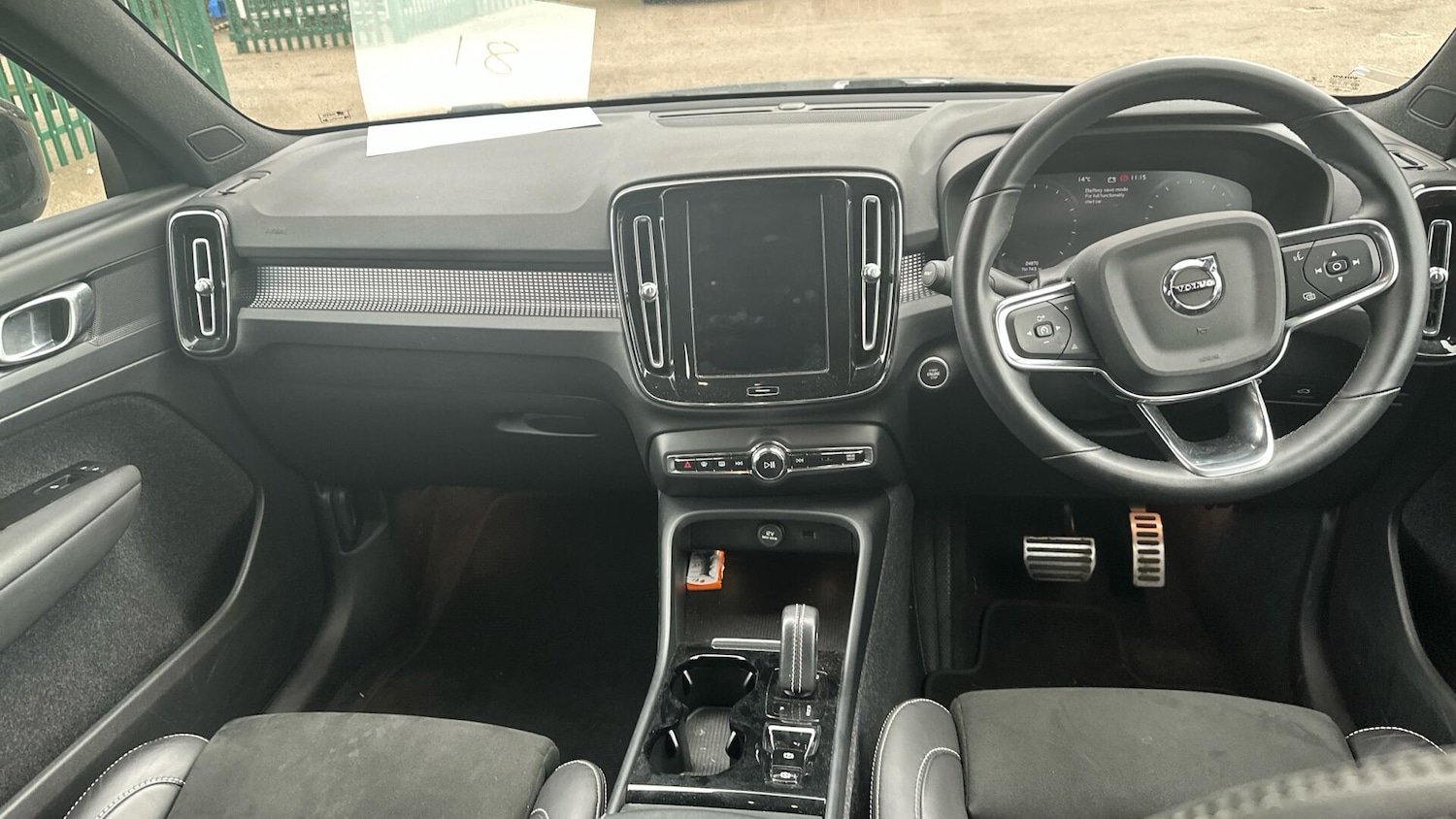 Used Volvo XC40 2021 for sale - 76425609: Photo 5