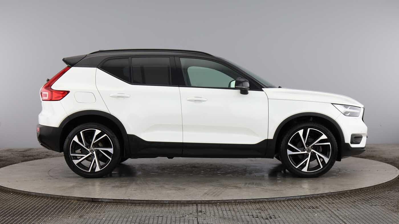 Used Volvo XC40 for sale - 77511384: Photo 2