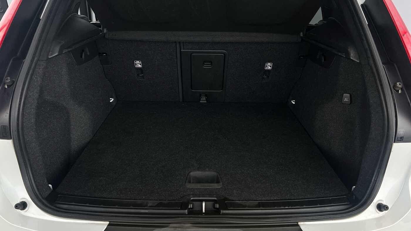 Used Volvo XC40 for sale - 77511384: Photo 5