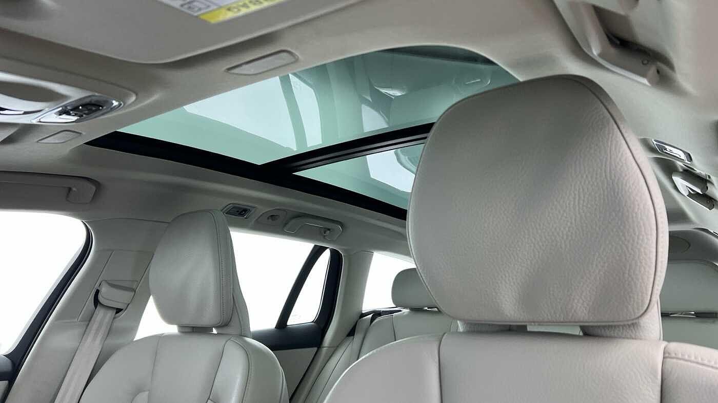 Used Volvo V60 2021 for sale - 77386472: Photo 11