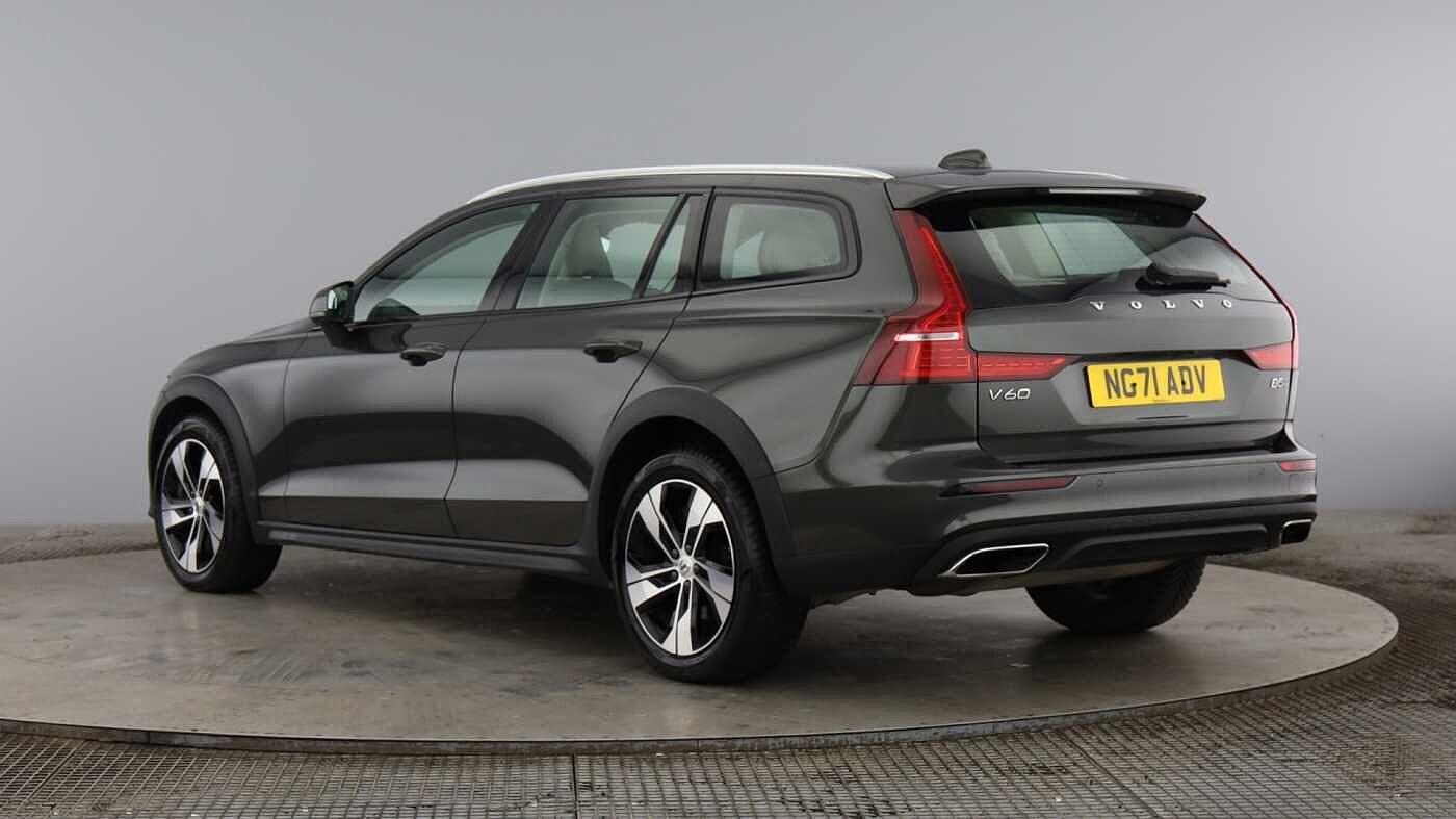 Used Volvo V60 2021 for sale - 77386472: Photo 3