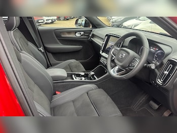 Used Volvo XC40 2023 for sale - 77016531: Photo