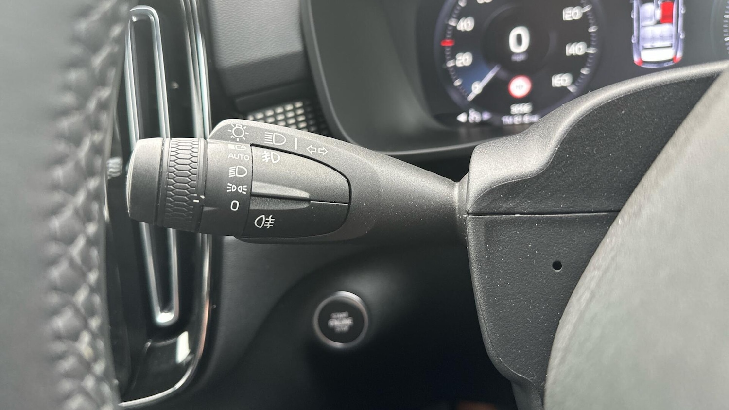 Used Volvo XC40 2021 for sale - 76380973: Photo 17