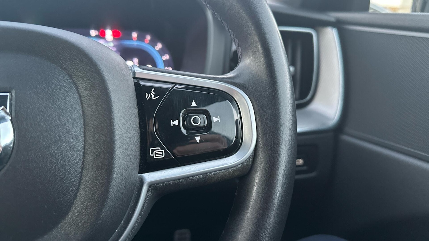 Used Volvo XC60 2021 for sale - 76942422: Photo 20