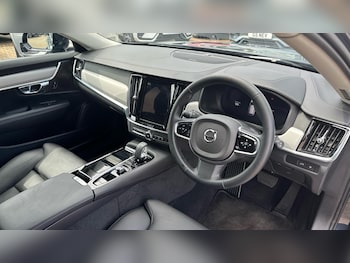 Used Volvo V90 2024 for sale - 76306483: Photo