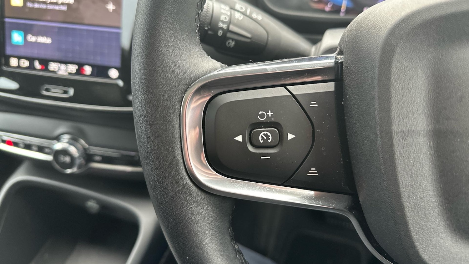 Used Volvo XC40 2024 for sale - 76307423: Photo 18