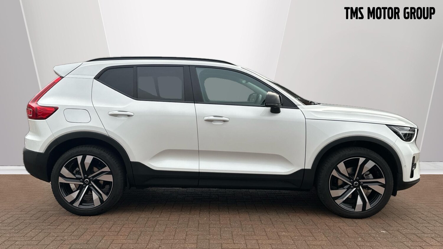 Used Volvo XC40 2024 for sale - 76307423: Photo 3