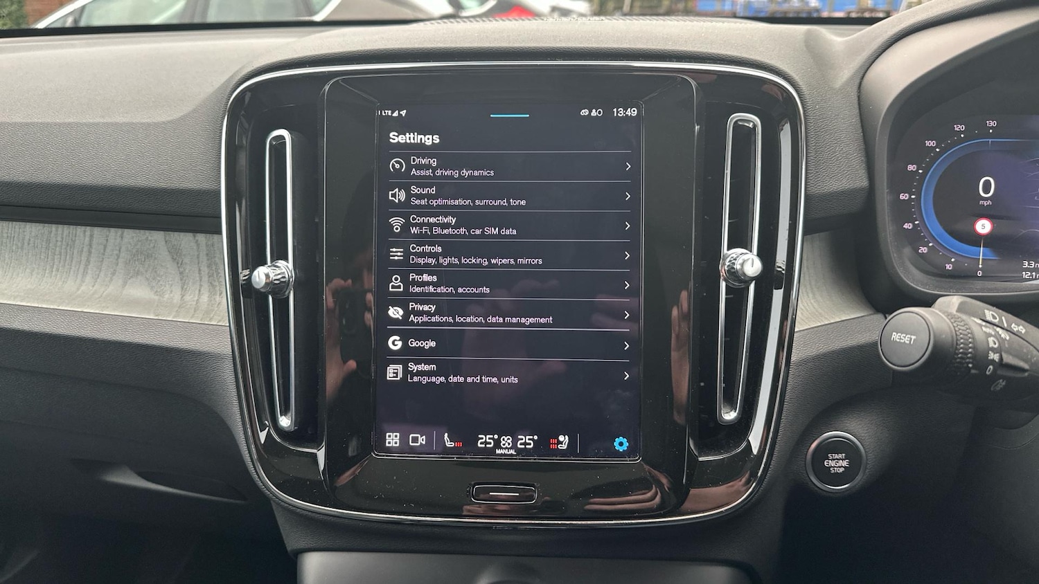 Used Volvo XC40 2024 for sale - 76307423: Photo 36