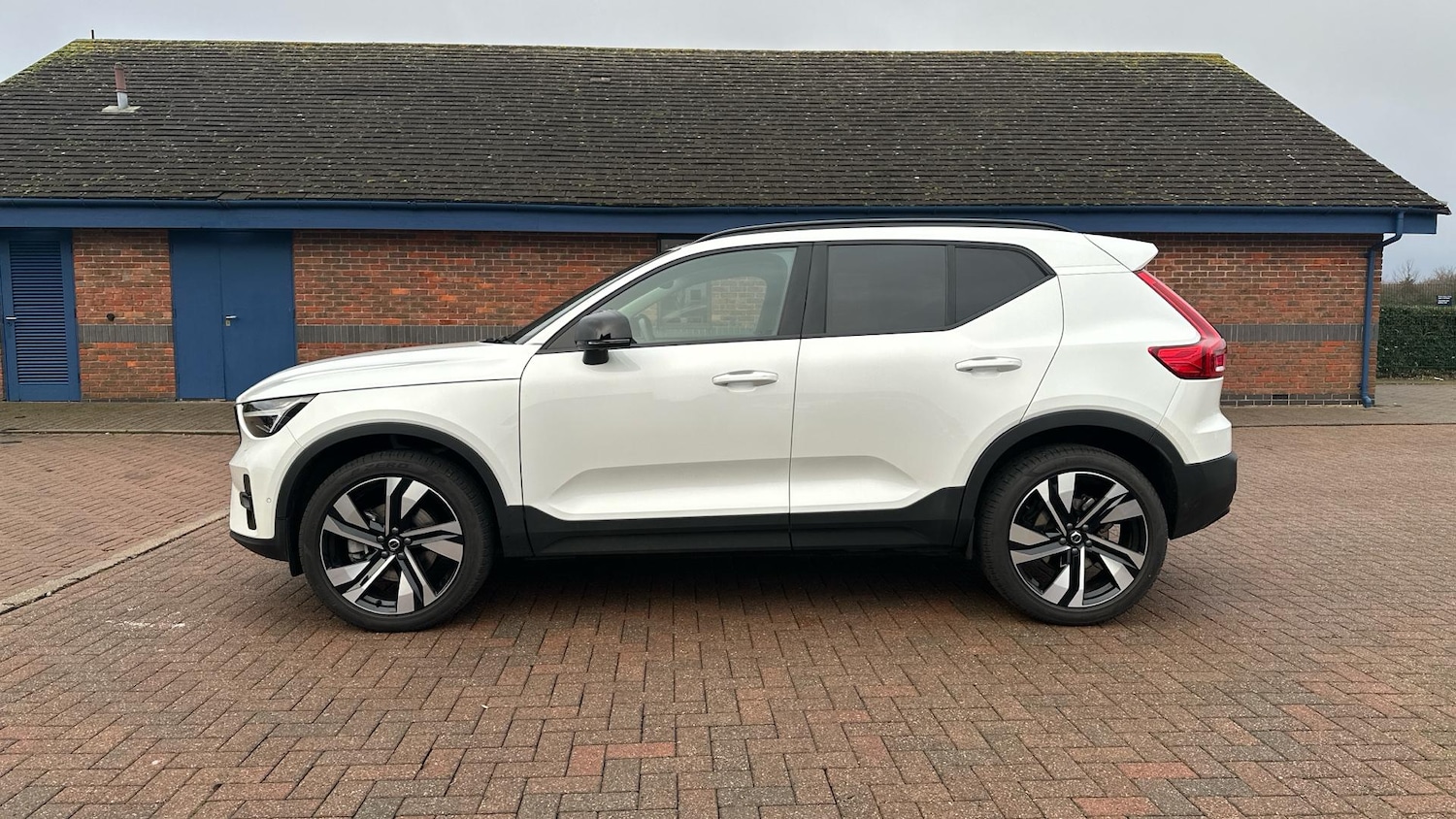 Used Volvo XC40 2024 for sale - 76307423: Photo 8