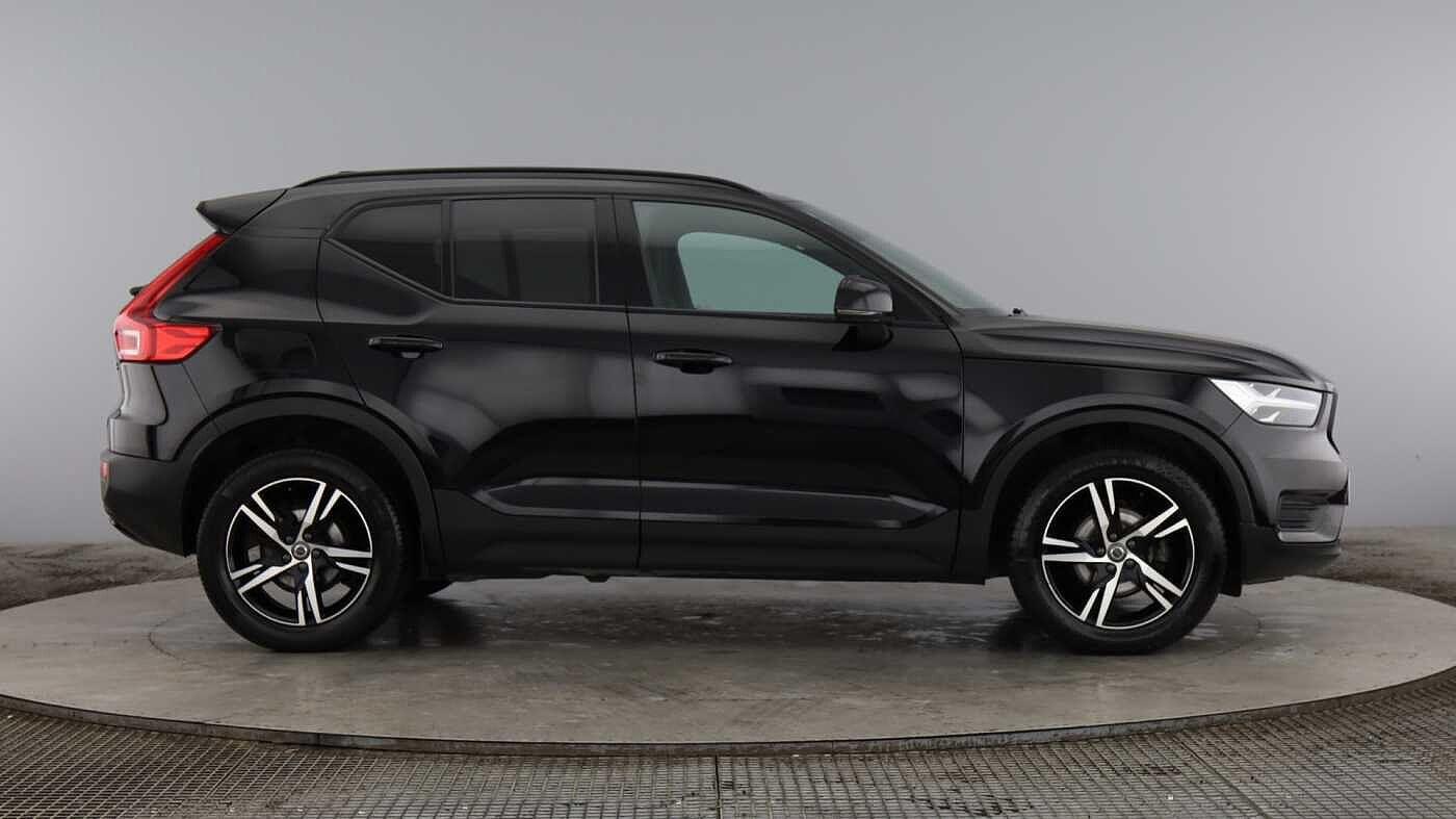 Used Volvo XC40 for sale - 77511385: Photo 2
