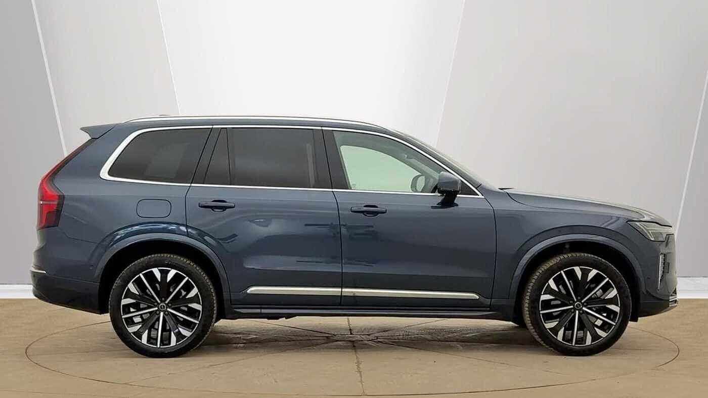 Used Volvo XC90 2025 for sale - 78034370: Photo 2