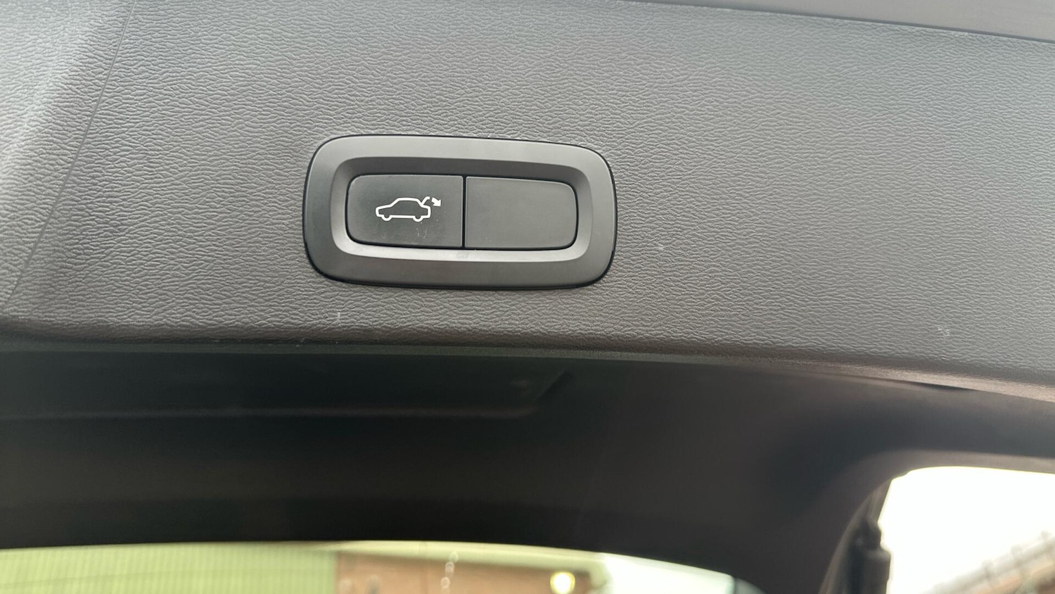 Used Volvo XC40 2022 for sale - 76306497: Photo 29