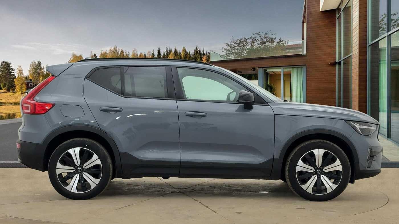 Used Volvo XC40 2022 for sale - 77538339: Photo 2
