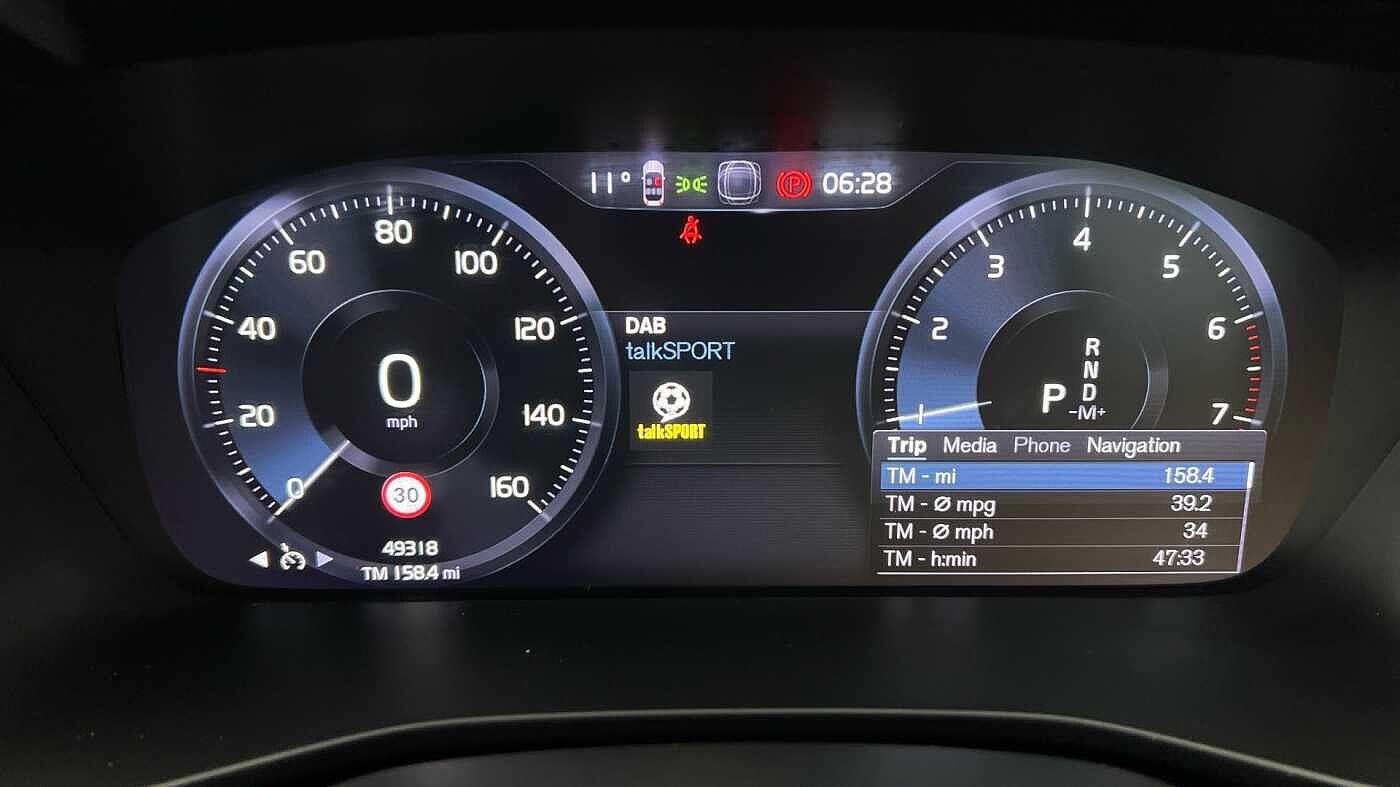 Used Volvo XC40 for sale - 77344314: Photo 9