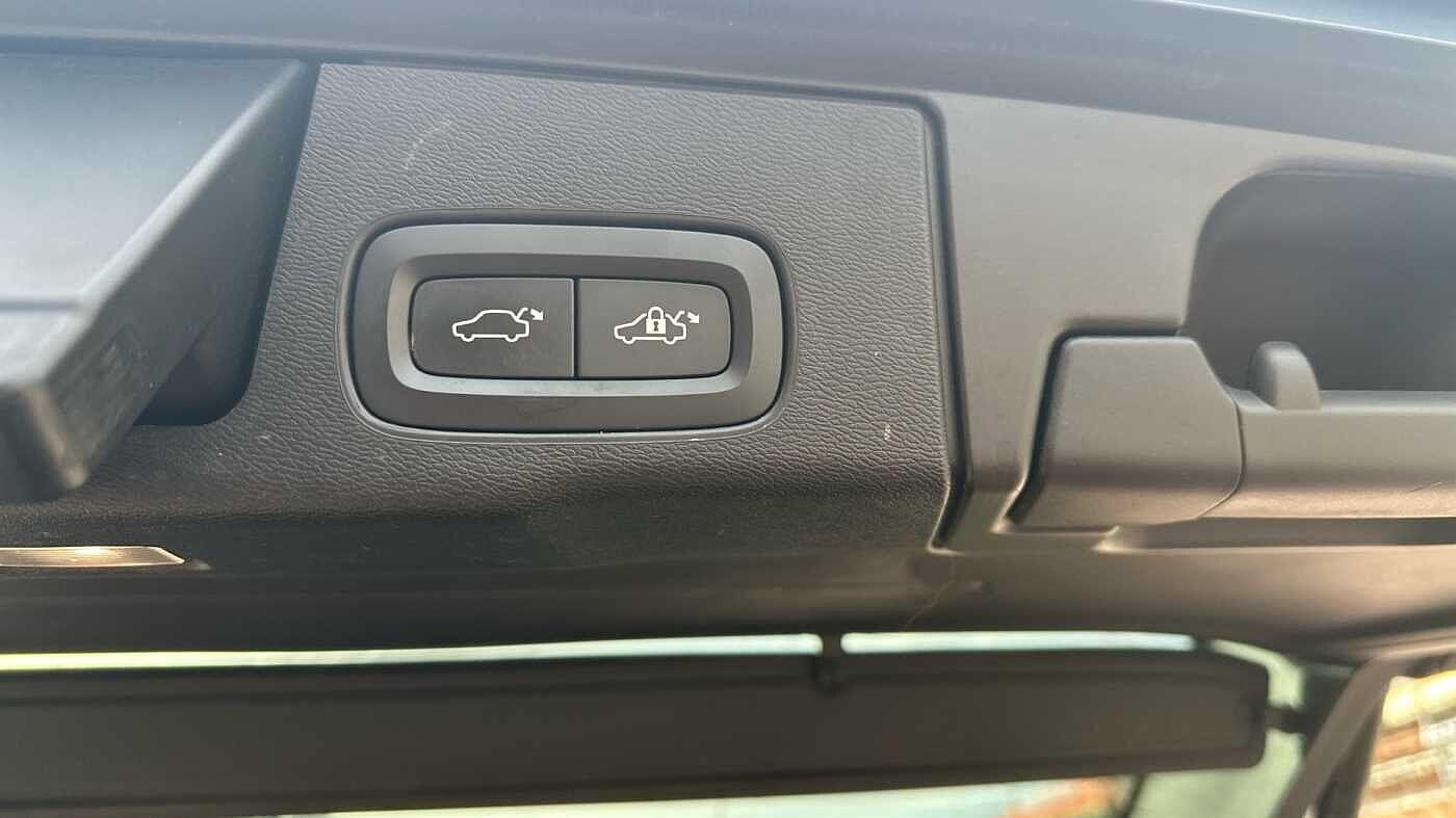 Used Volvo XC60 2021 for sale - 76634108: Photo 37