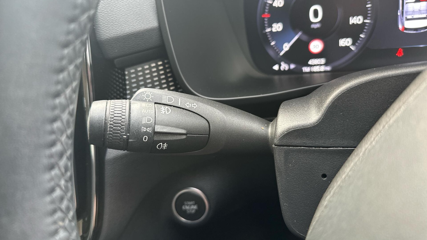 Used Volvo XC40 2021 for sale - 76360300: Photo 16