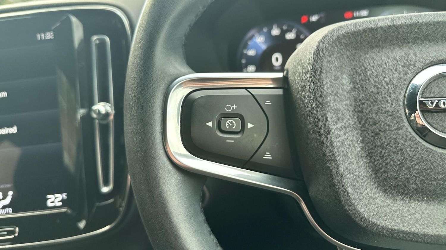 Used Volvo XC40 2021 for sale - 76360300: Photo 17