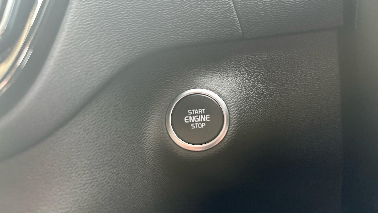 Used Volvo XC40 2021 for sale - 76360300: Photo 23