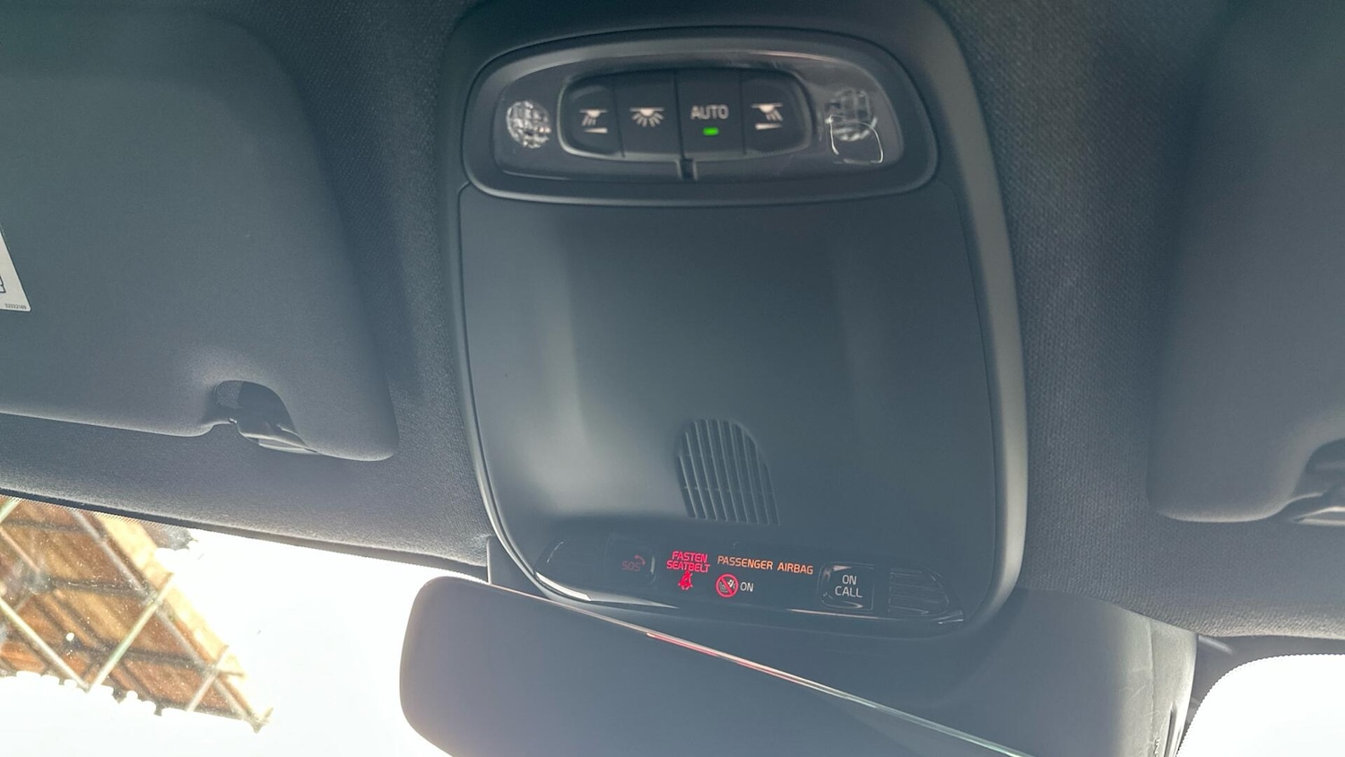 Used Volvo XC40 2021 for sale - 76360300: Photo 24