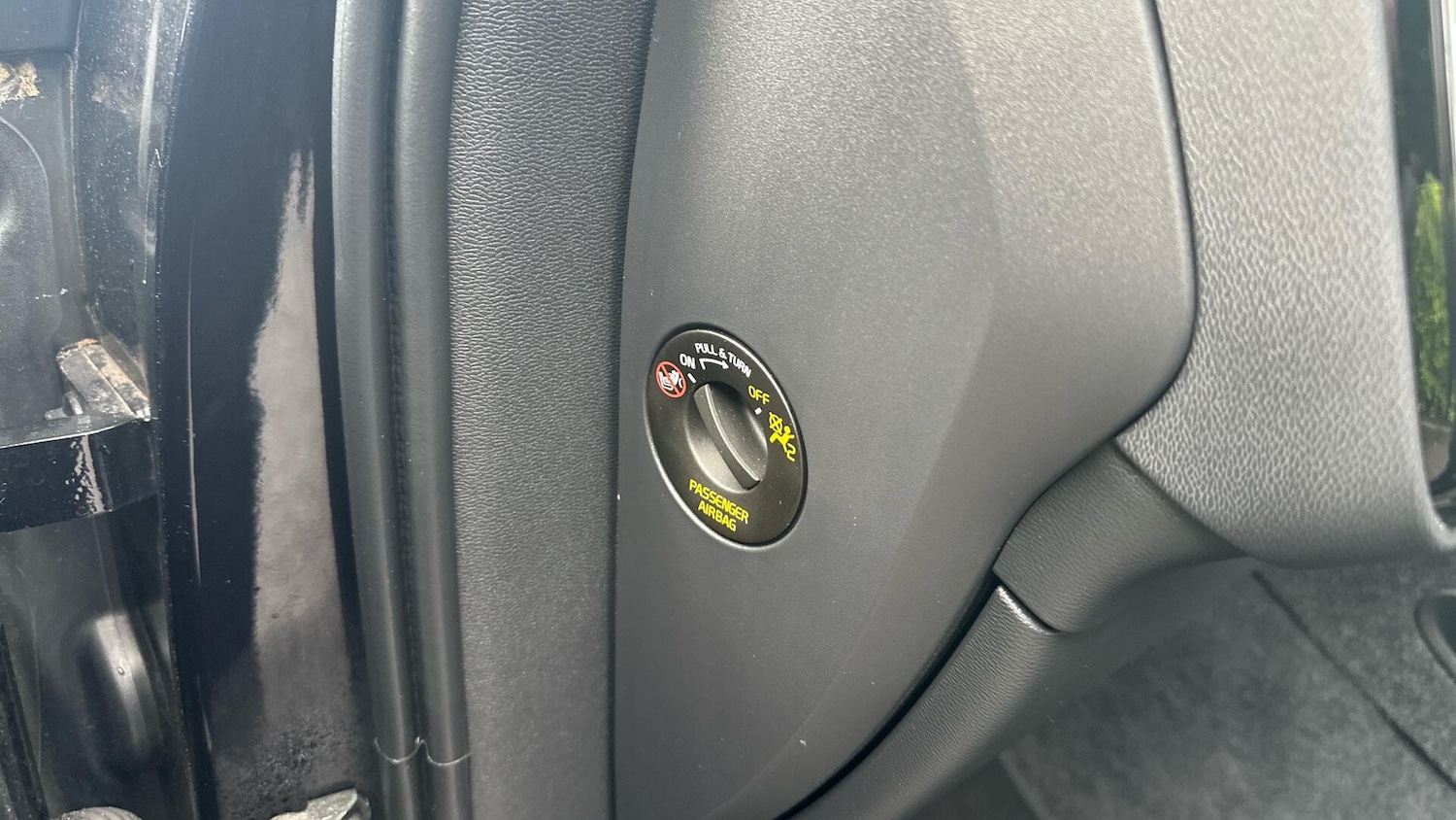 Used Volvo XC40 2021 for sale - 76360300: Photo 30