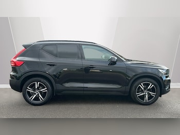 Used Volvo XC40 2021 for sale - 76360300: Photo