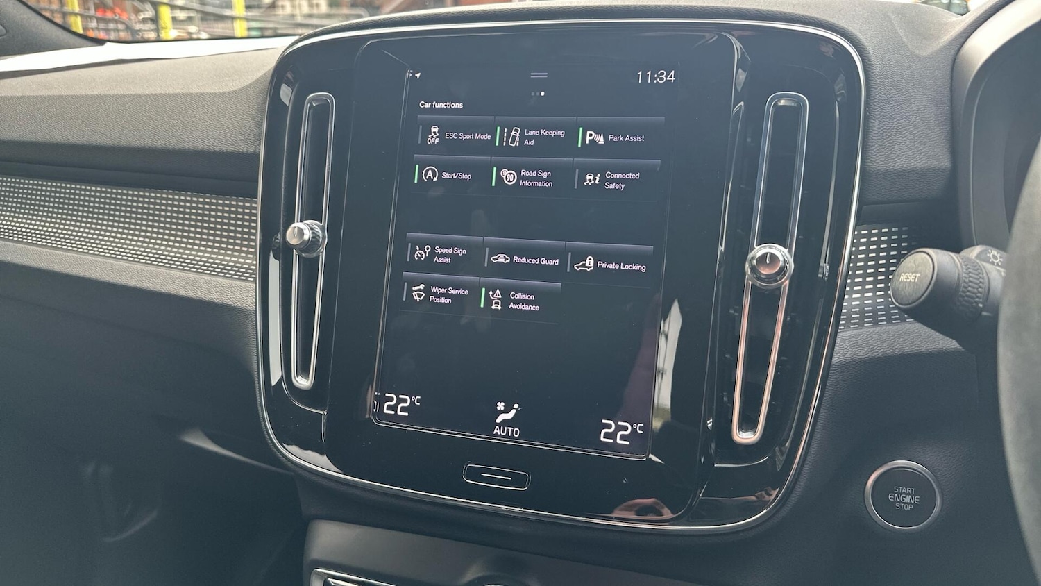 Used Volvo XC40 2021 for sale - 76360300: Photo 48