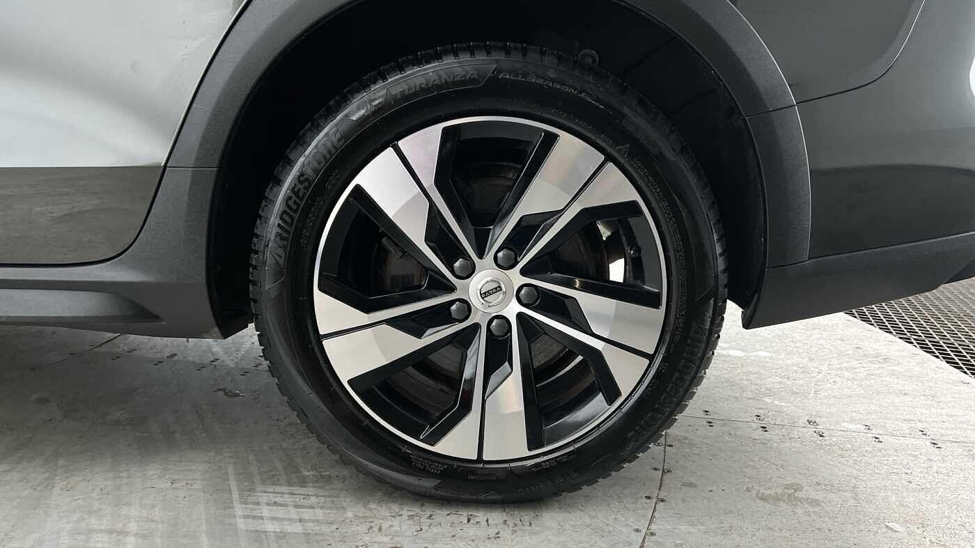 Used Volvo V60 2021 for sale - 77673047: Photo 4