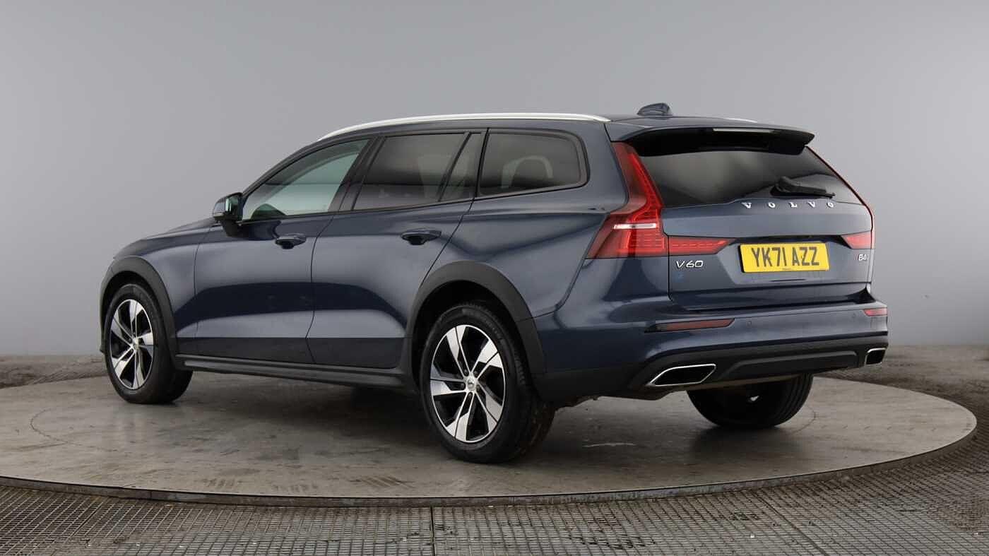 Used Volvo V60 Cross Country 2021 for sale - 77091078: Photo 3
