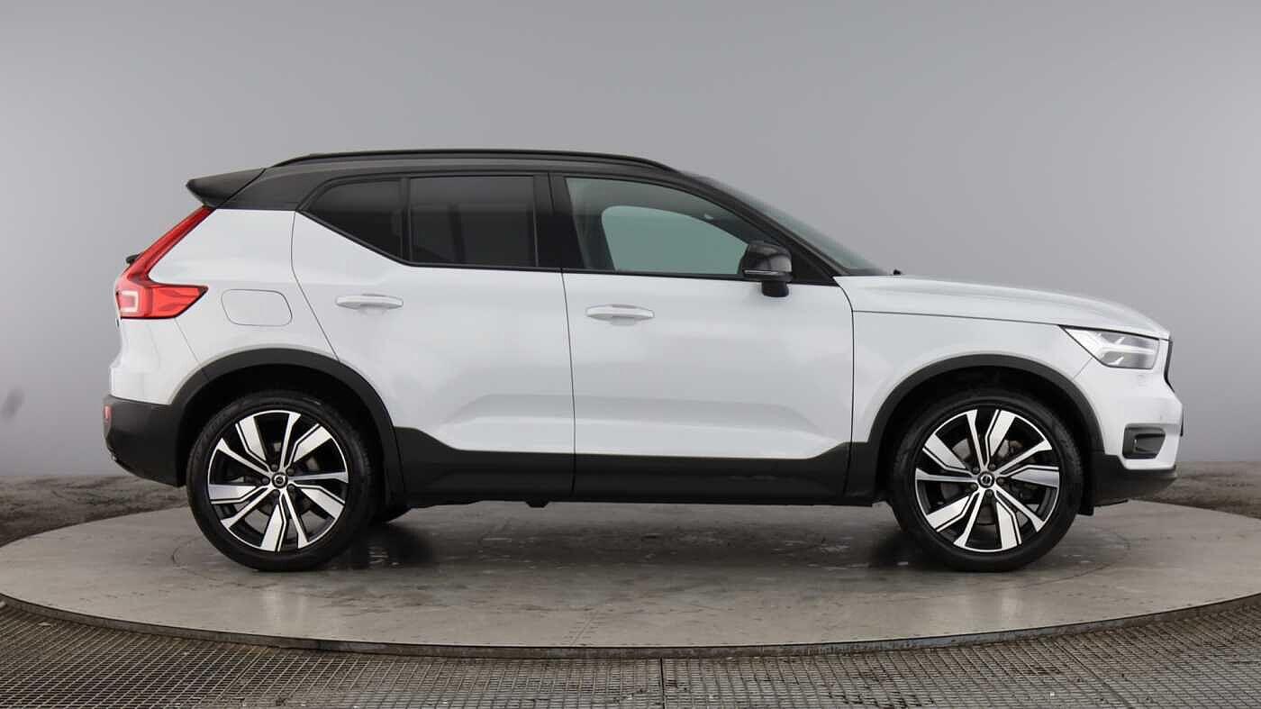 Used Volvo XC40 2022 for sale - 78046974: Photo 2