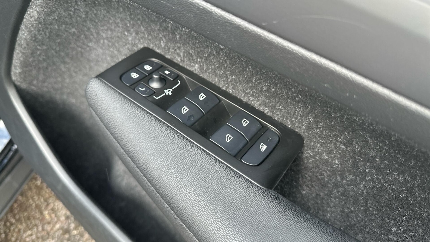 Used Volvo XC40 2021 for sale - 76549213: Photo 21