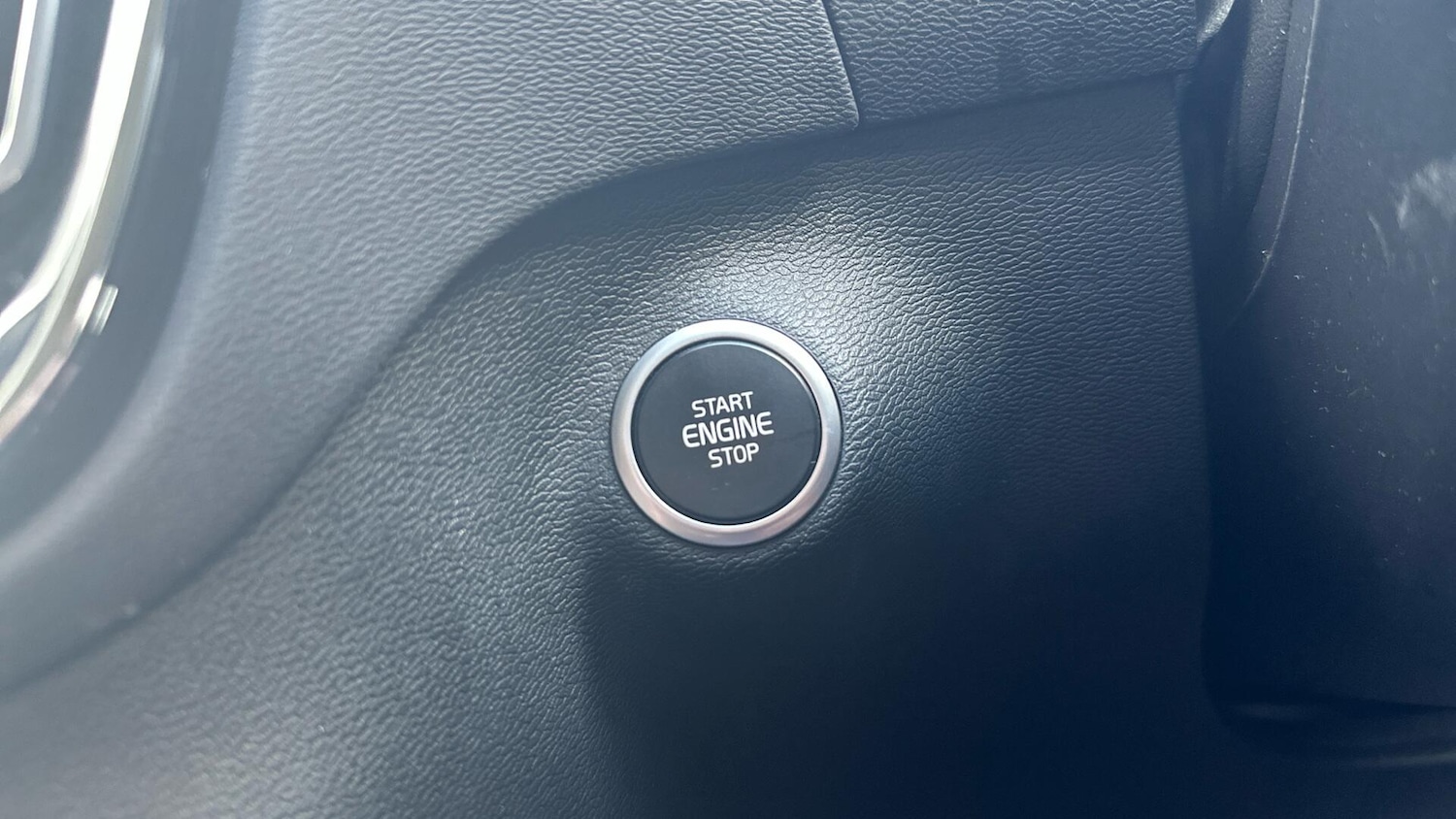 Used Volvo XC40 2021 for sale - 76549213: Photo 24