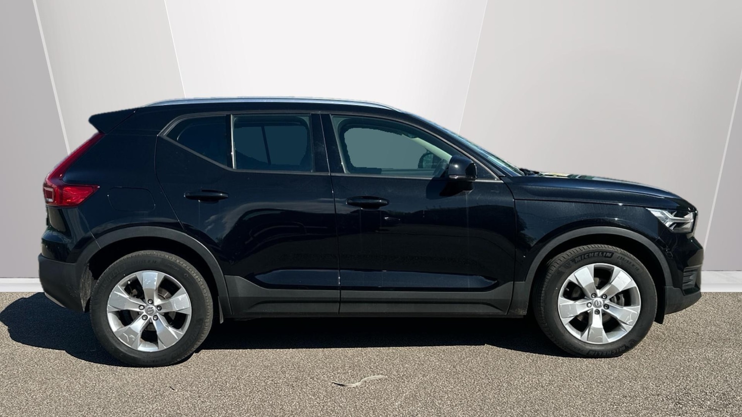 Used Volvo XC40 2021 for sale - 76549213: Photo 3