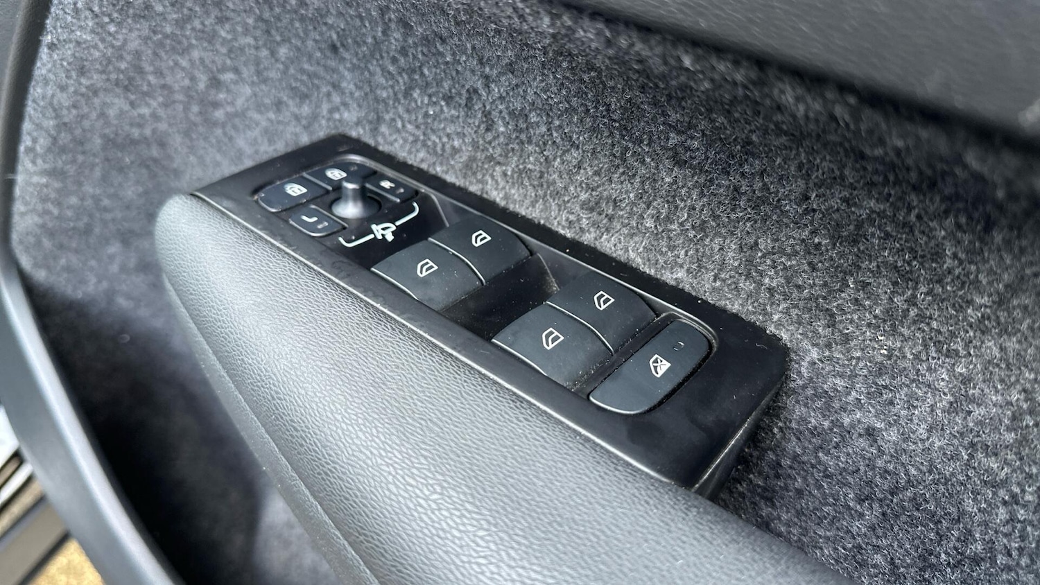 Used Volvo XC40 2022 for sale - 76306698: Photo 22