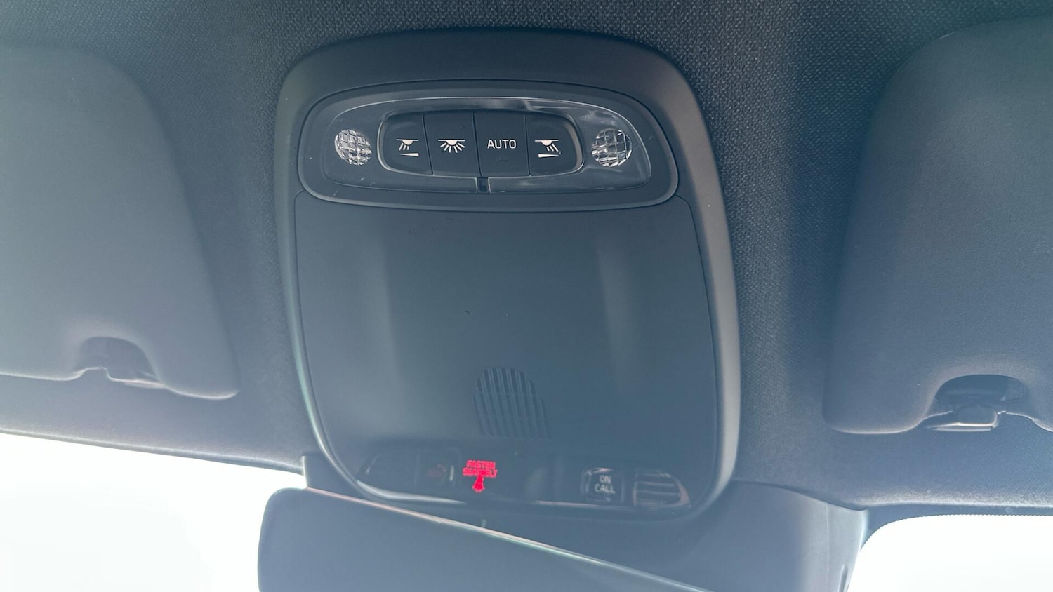 Used Volvo XC40 2022 for sale - 76306698: Photo 26