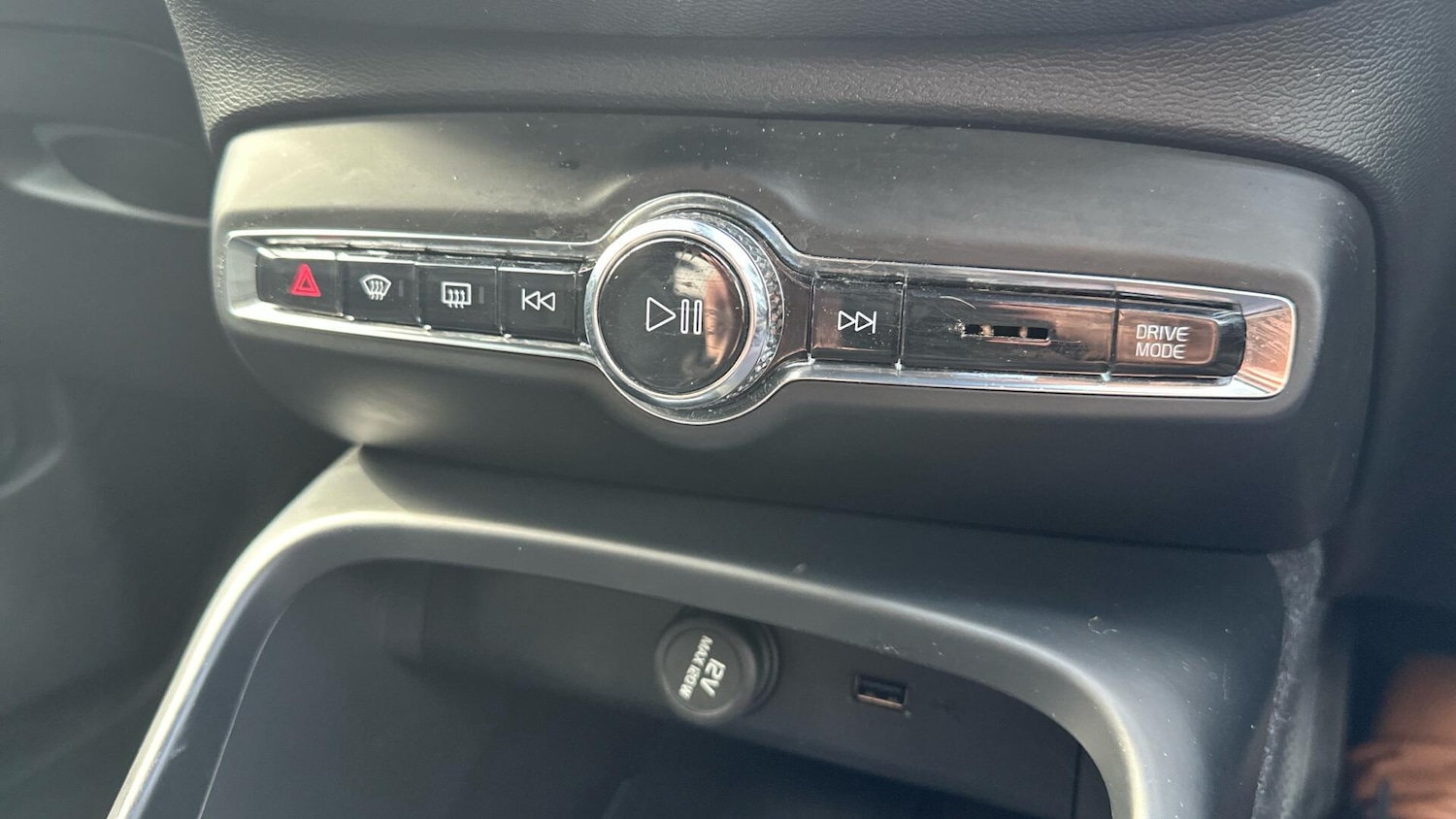 Used Volvo XC40 2022 for sale - 76306698: Photo 46