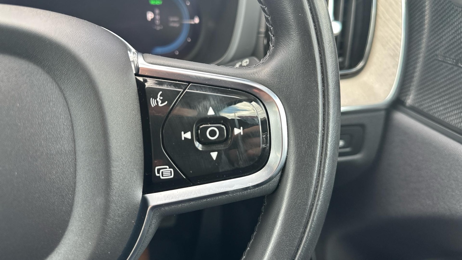 Used Volvo XC60 2022 for sale - 76307809: Photo 21