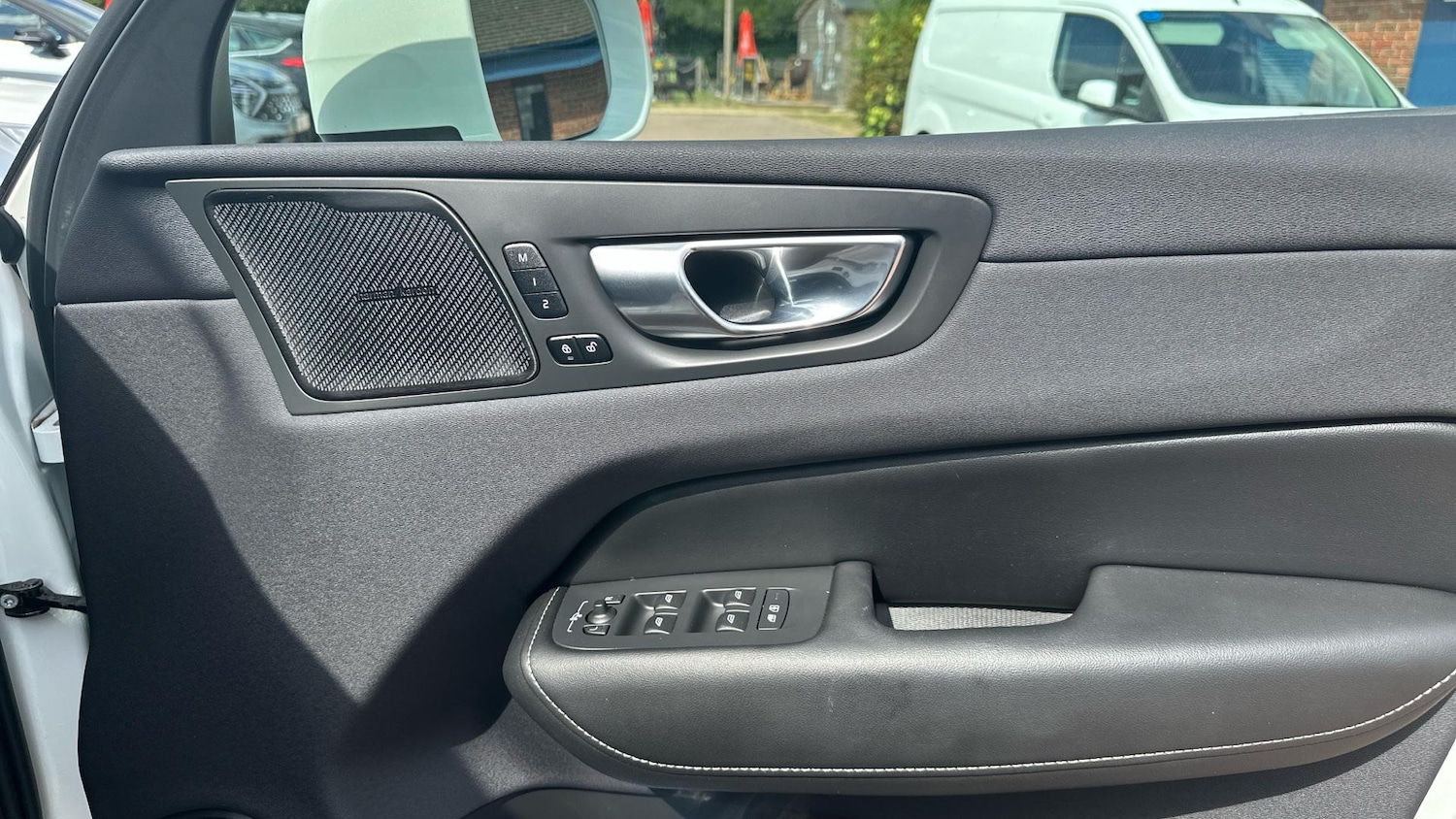 Used Volvo XC60 2022 for sale - 76307809: Photo 28